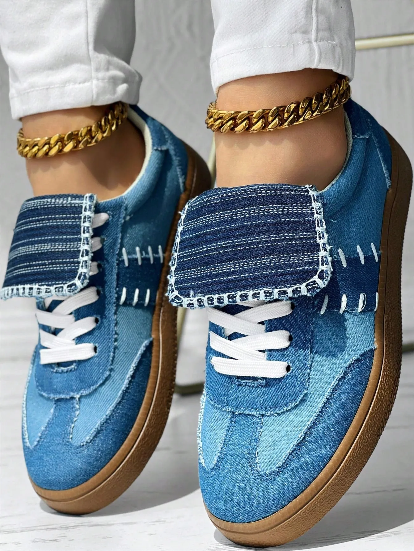 Casual Lace-Up Comfortable Lightweight Sneakers