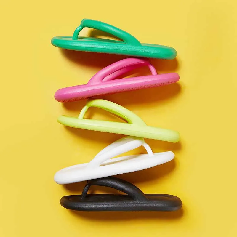 Women's cushioned platform flip flops cloud soft flip flops for beach candy color